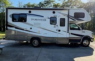 2017 Forester 2291S – Easy, Luxury & Family Fun