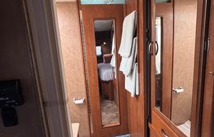 2015 Thor Motor Coach Axis 24.1