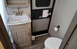 2021 Coachmen Freedom Express Select Edition 31SE