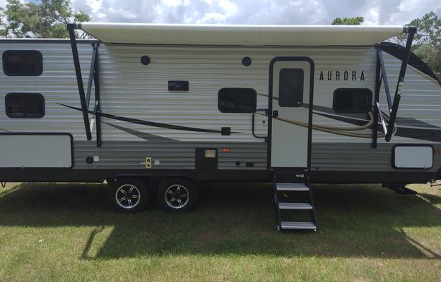 "Laura Leigh"2020  Forest River RV Aurora 26BHS