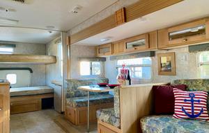 All-Inclusive Travel Trailer Getaway By The Marsh!