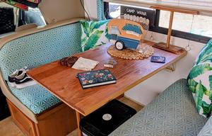 2011 Four Winds RV Chateau 31B RV rental photo 13