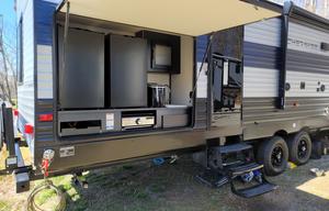 Spacious Large Pet Friendly Family Camper