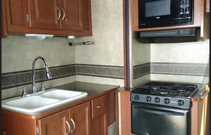 *FREEDOM FINDER* 2015 Winnebago Minnie Winnie