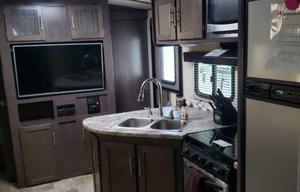 2018 CrossRoads RV Sunset Trail Super Lite SS289QB