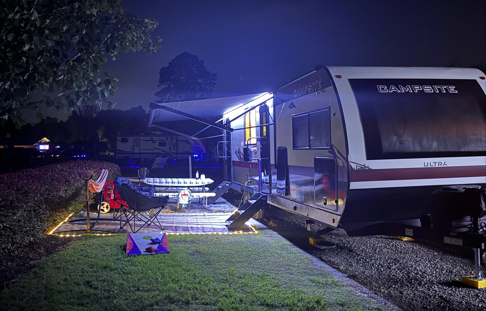 2025 Campsite Ultra – Bunks, Delivery, Sleeps 8