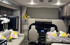 2021 THOR MOTOR COACH CLASS C
