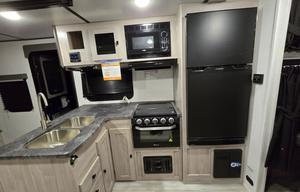 2024 Northern Spirit XTR 2146BHX RV rental photo 9