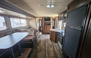 2016 Cherokee Grey Wolf 26DBH RV rental photo 8