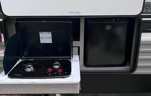 2022  Coleman Lancer 285 BH