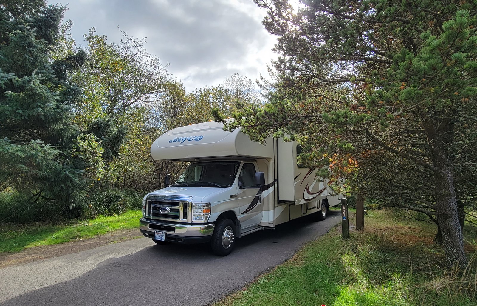 Best Floorplan For Families - 2014 Jayco Redhawk
