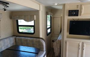 2018 Winnebago 2455BHS