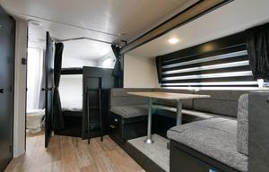 2021 Cherokee Grey Wolf (Sleeps 10)