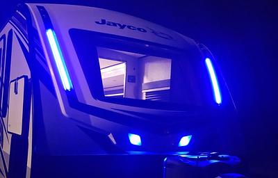 2022 Jayco White Hawk 29BH RV rental photo 2