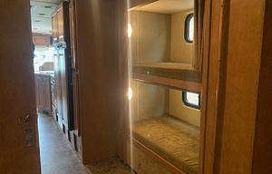 2014 Winnebago - Vista 35B