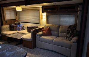 2017 Jayco Jay Flight 32BHDS RV rental photo 4