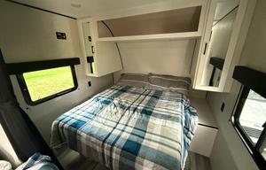 2025 Jayco Jayflight SLX 260BH – Sleeps up to 10!