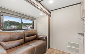 2 Brm w/a loft Coastal Adventure 5th wheel retreat