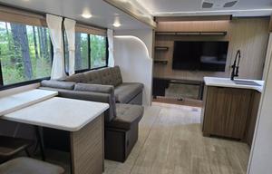 Family friendly with spacious private bunkroom!
