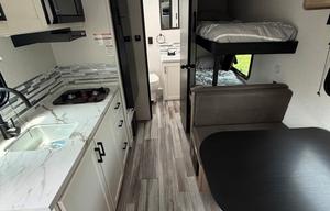 Cozy 2026 Jayco Jayflight SLX, amazing camper!