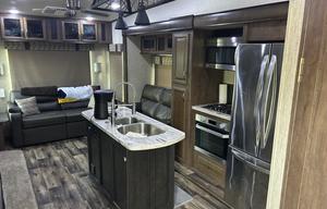 2019 Forest River RV Sandpiper 372LOK RV rental photo 7
