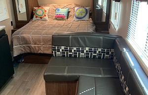 2018 Dutchmen RV Coleman Lantern LT Series 16FB
