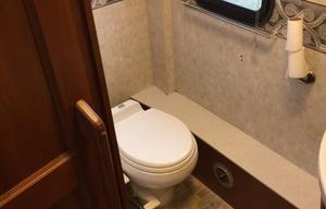 2004 Fleetwood RV Revolution LE 40E