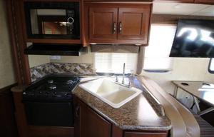 2017 Thor Motor Coach Freedom Elite 29FE