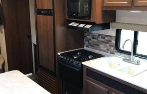 2015 Jayco Jay Flight 23MB - Great layout!