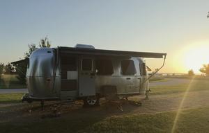 Twyla the Twinky - 2021 Airstream Caravel 22FB