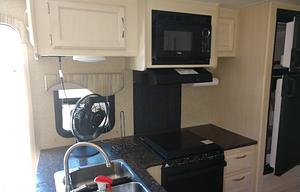 2018 Winnebago 2455BHS