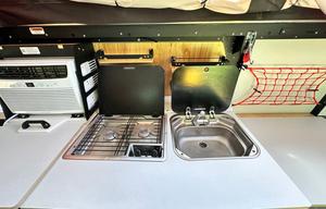 2021 Mantis Std. Model RV rental photo 9