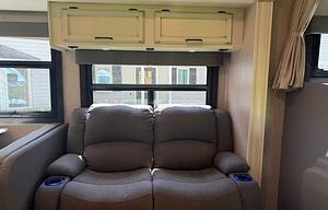 Stress free Luxury Camping/Fully Stocked