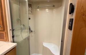 2022 Tiffin Motorhomes Allegro RED 360 38 KA RV rental photo 23