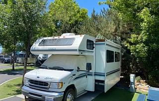2000 Winnebago Itasca Spirit
