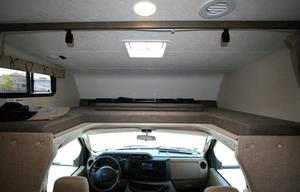 This Classy Class C is Clean, Comfortable & Cozy!