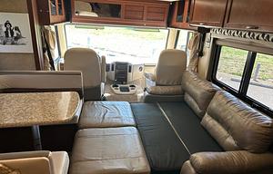 2016 Thor Motor Coach ACE 29.2 - SLEEPS 8