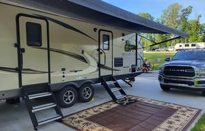 2020 Rockwood Ultra Lite 2608BS - Camp in Luxury!