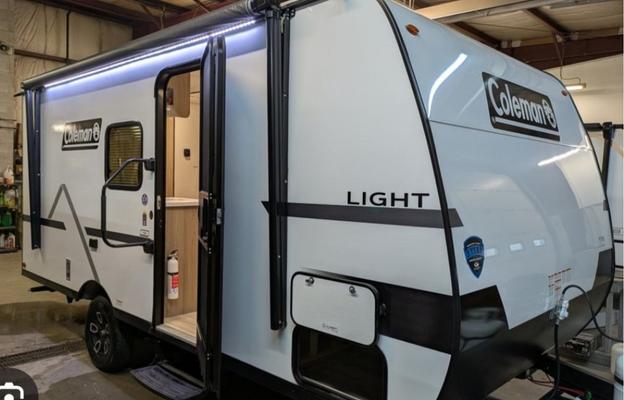 2025 Coleman Ultra Light 17BX