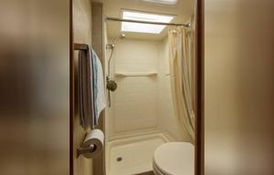 2014 Thor Motor Coach Four Winds Majestic