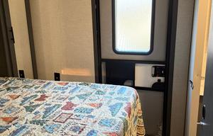 Unplug, unwind. Furnished 3bd, 2bath + bunks