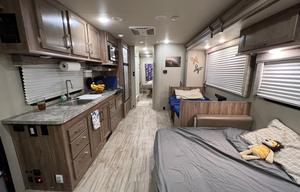 2019 Entegra Coach Odyssey 29V 32’
