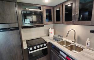 2022 Grand Design Transcend Xplor M-247BH