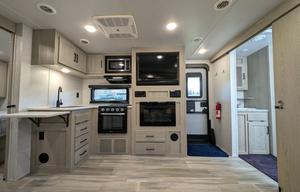 Flagstaff Micro Lite | Modern and cozy w/ 2 slides