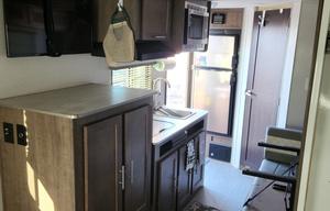 2018 Forest River RV No Boundaries NB19.5 RV rental photo 10