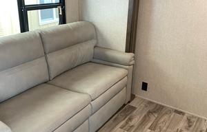 2020 Keystone RV Cougar 368MBI 5th Wheel Sleeps 10
