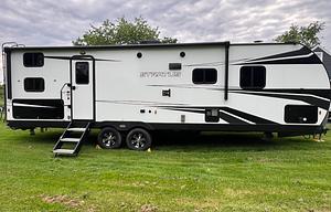 CLEAN functional Camper