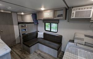 2022 Coleman Lantern LT 17B