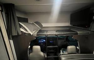2022 ford Sunseeker M-3250dsle RV rental photo 7