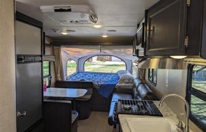 2017 Dutchmen RV Kodiak Ultra Lite 186E